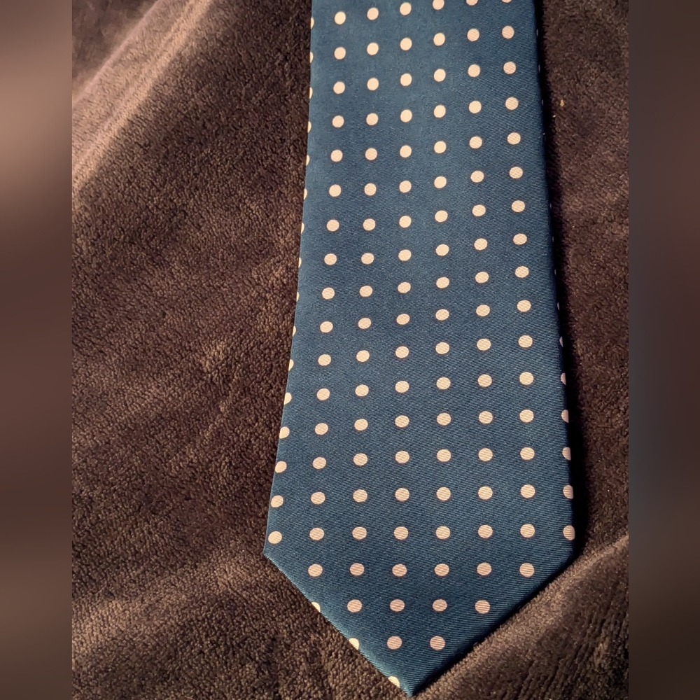 Lauren Ralph Lauren Blue Polka Dot Silk Tie 100% Silk Hand Made Dry Clean Only